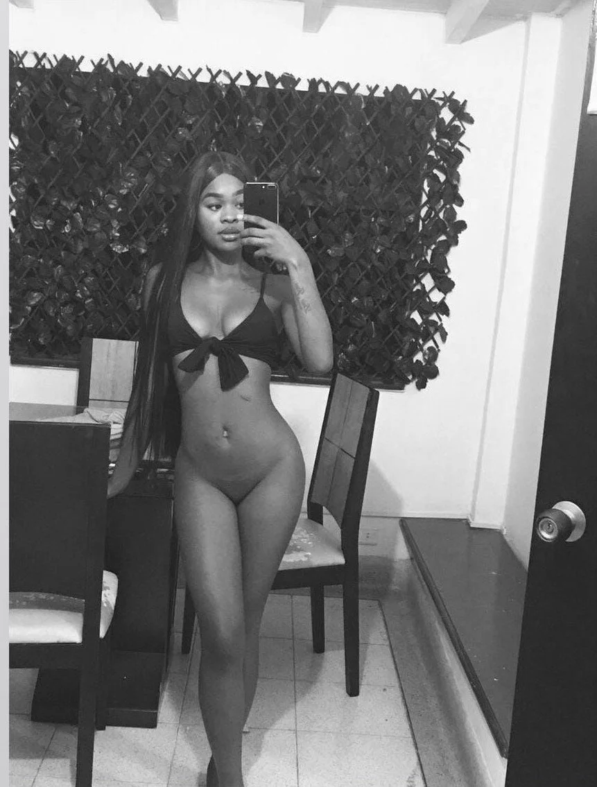 XXX Porn Photo of Nude LiaJohnnson 6