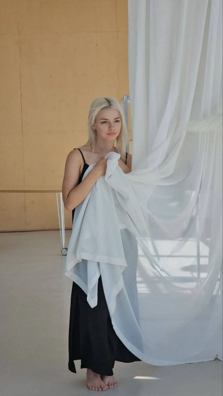 XXX Porn Photo of Nude Naomi_Demio 9
