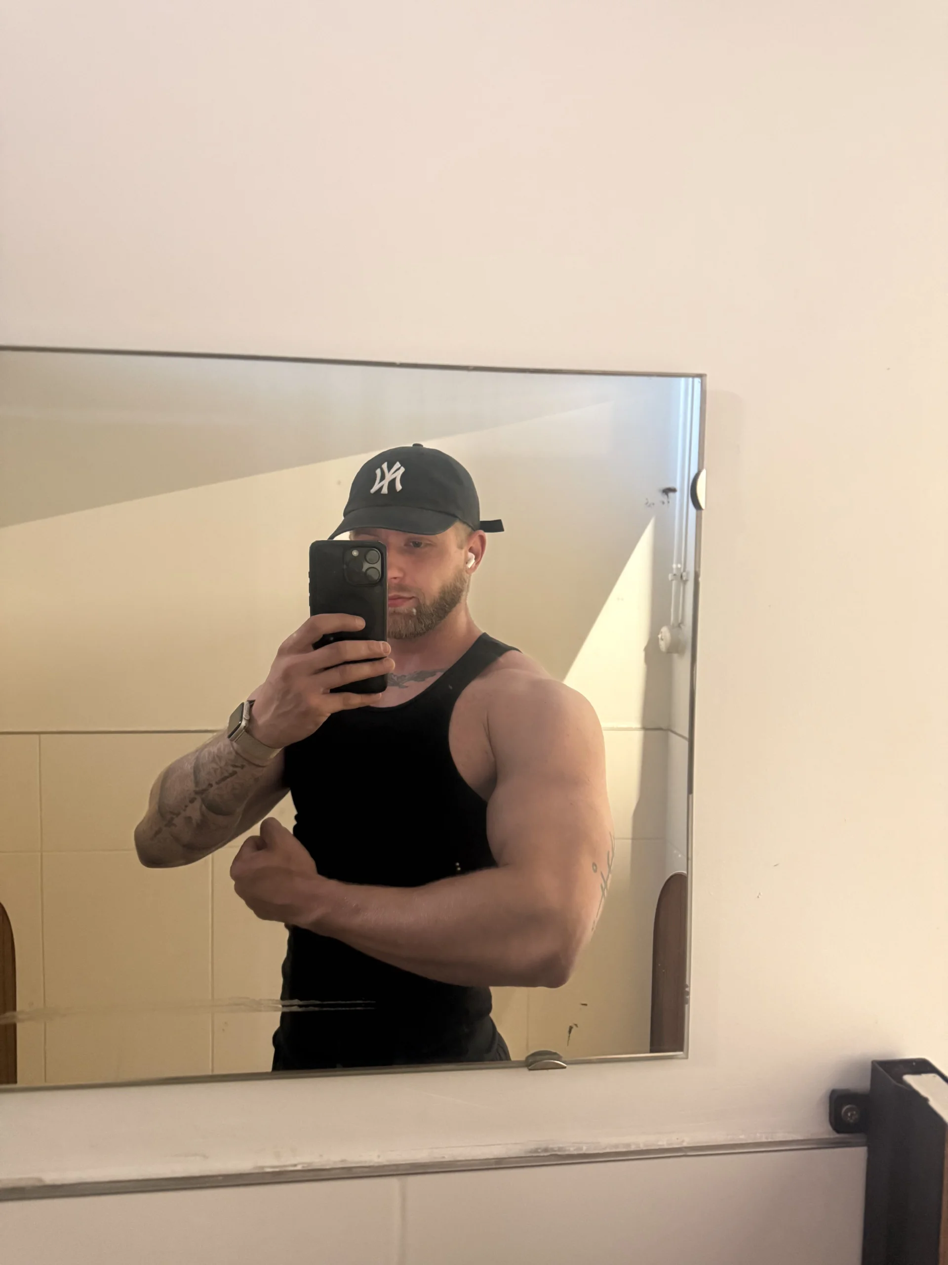 XXX Porn Photo of Nude MickySteel 2