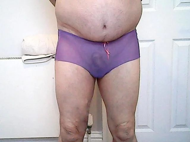 XXX Porn Photo of Nude shysuckinguy 4