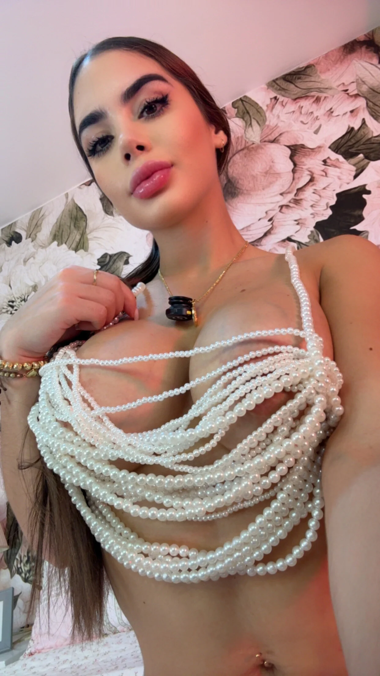 XXX Porn Photo of Nude MaddyMay_ 2