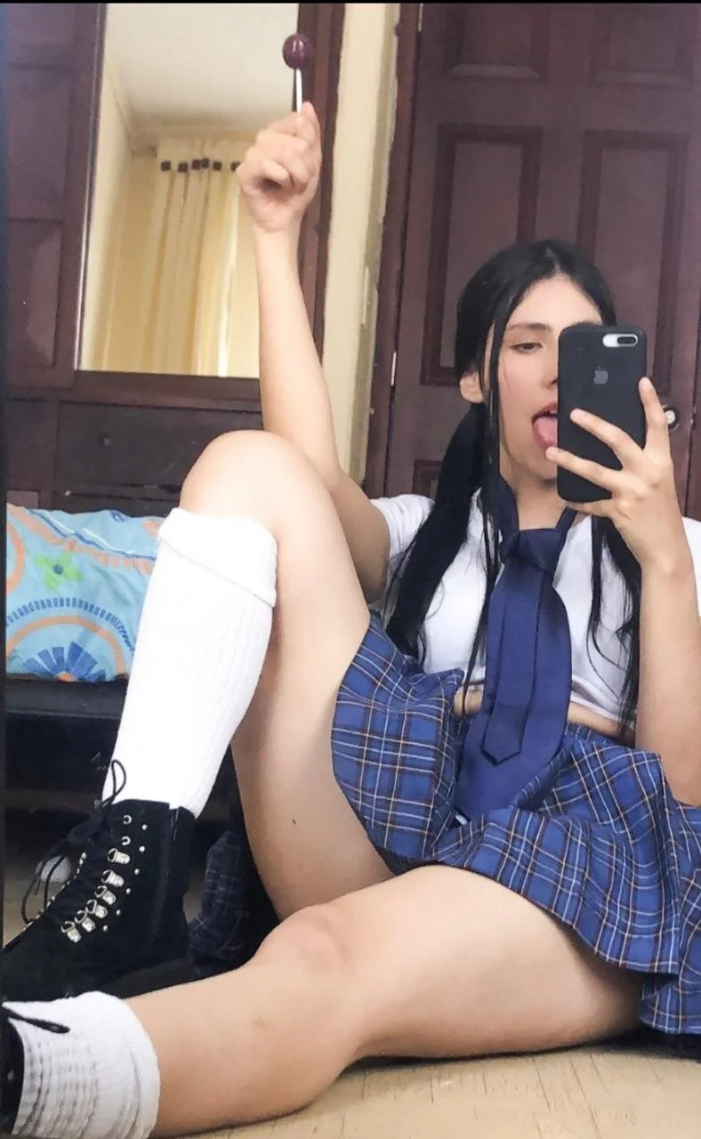XXX Porn Photo of Nude aamelie_rouse 5