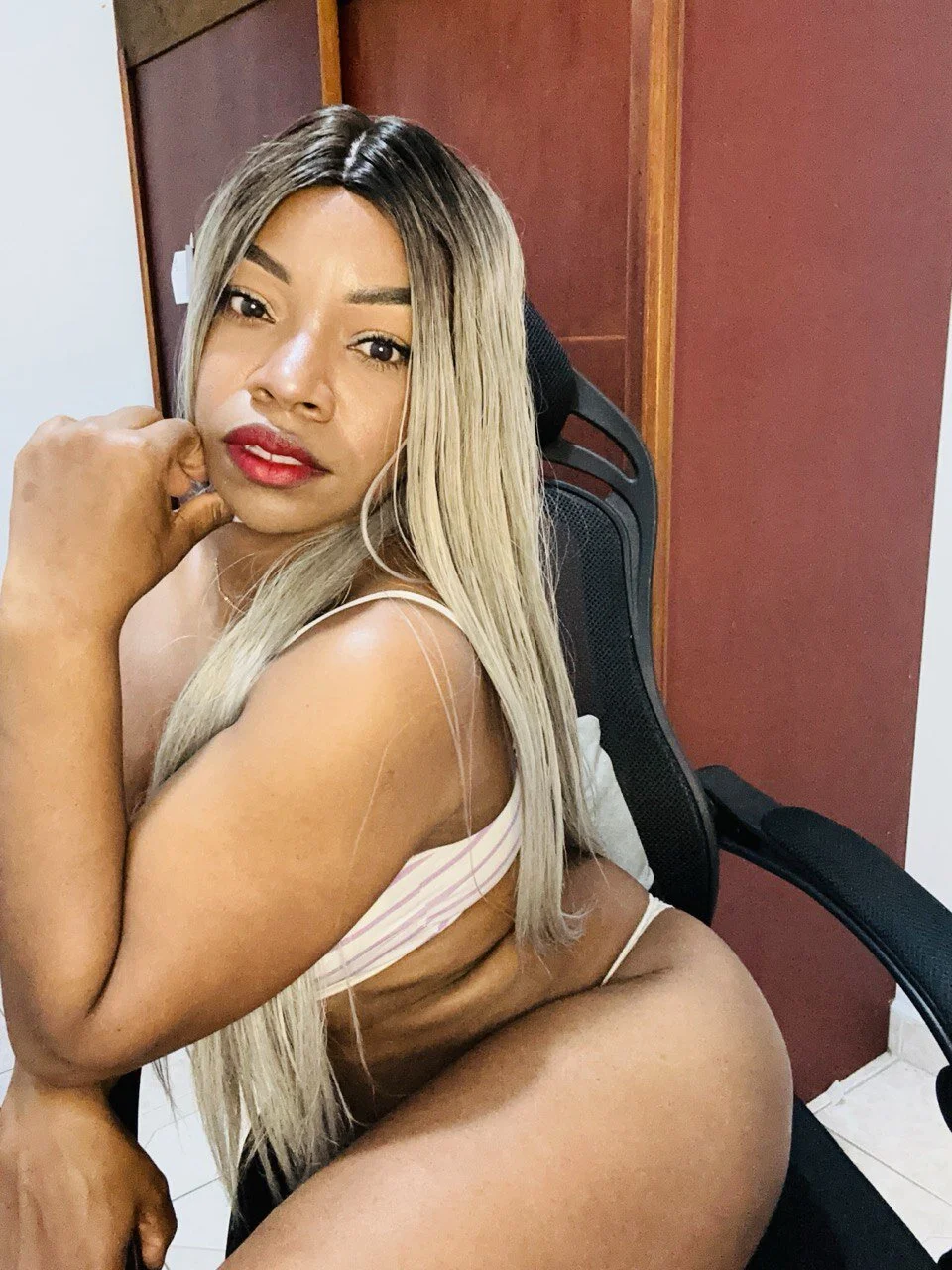 XXX Porn Photo of Nude SaraYedid17 11
