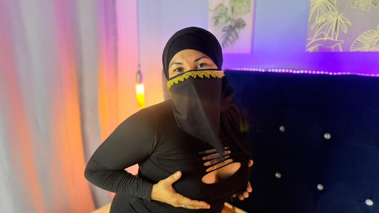 XXX Porn Photo of Nude nadia_tarik 1