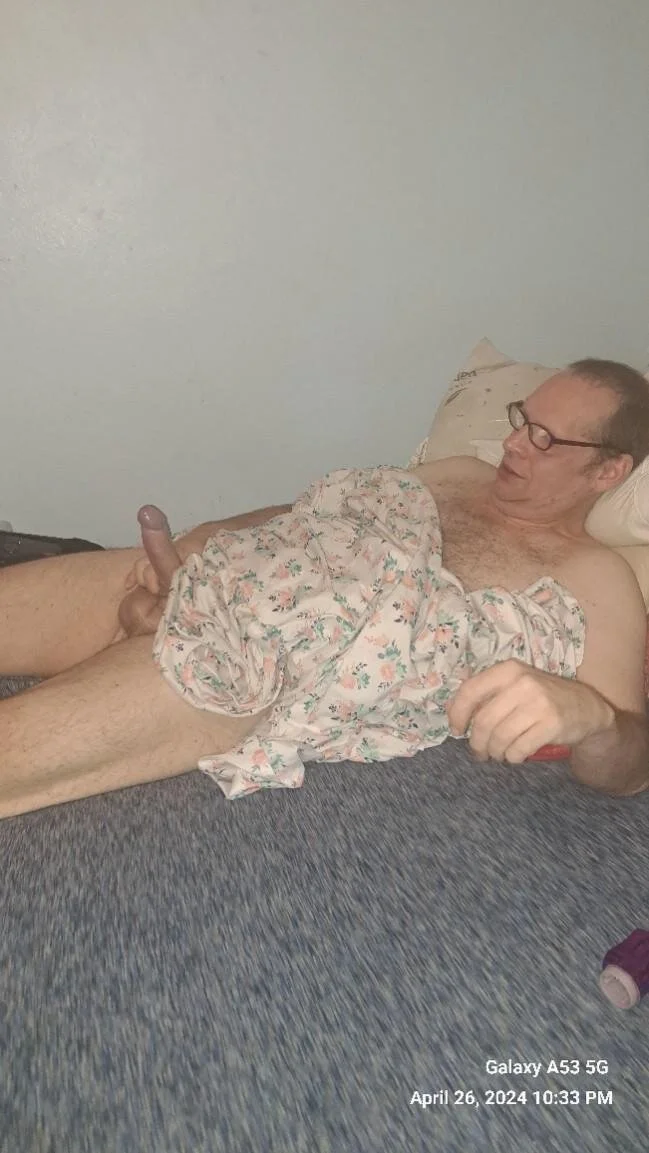XXX Porn Photo of Nude fastesttongue1680 3