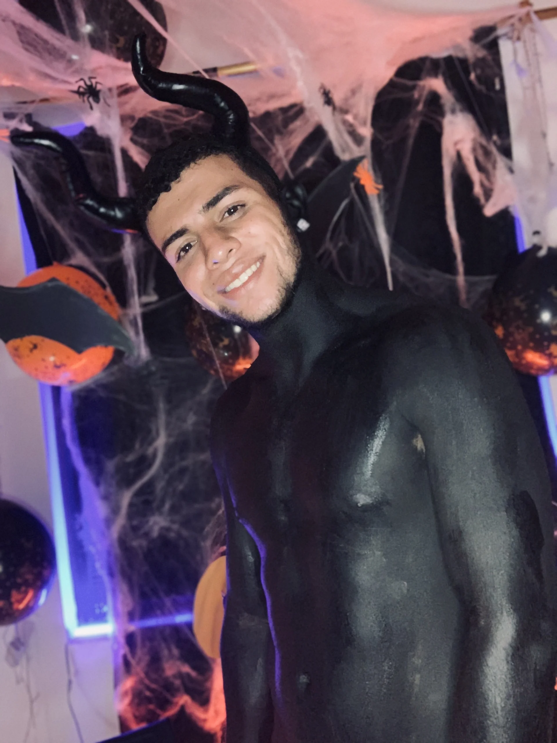 XXX Porn Photo of Nude logan_smith 9
