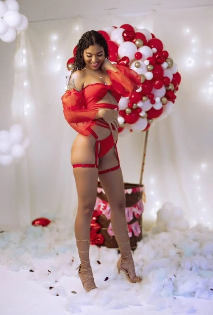XXX Porn Photo of Nude AnneteLynch 19
