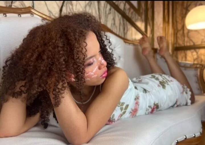 XXX Porn Photo of Nude Isabelgh_ 6