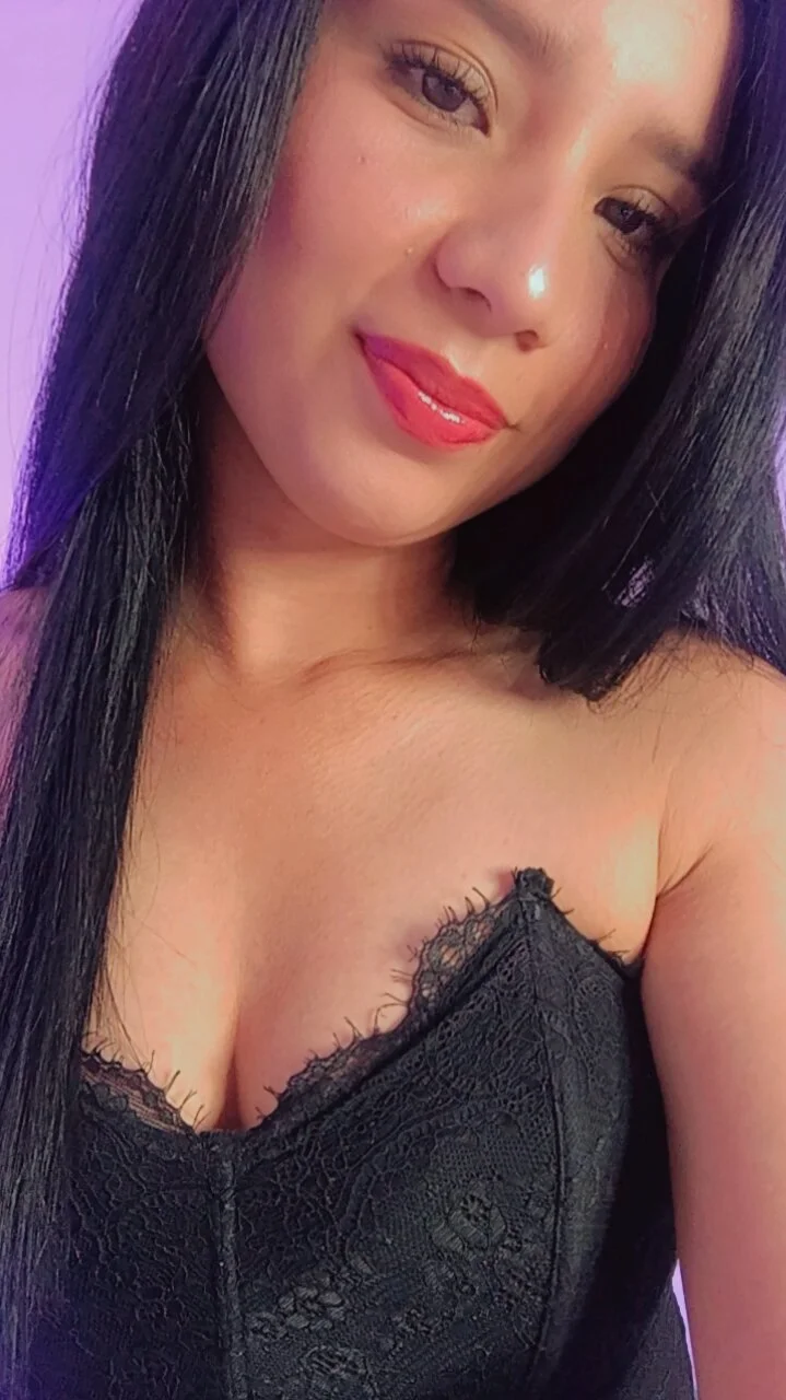 XXX Porn Photo of Nude sara_foxx0 1