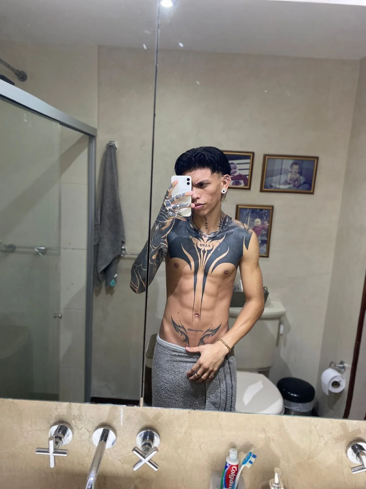 XXX Porn Photo of Nude Srshady 4