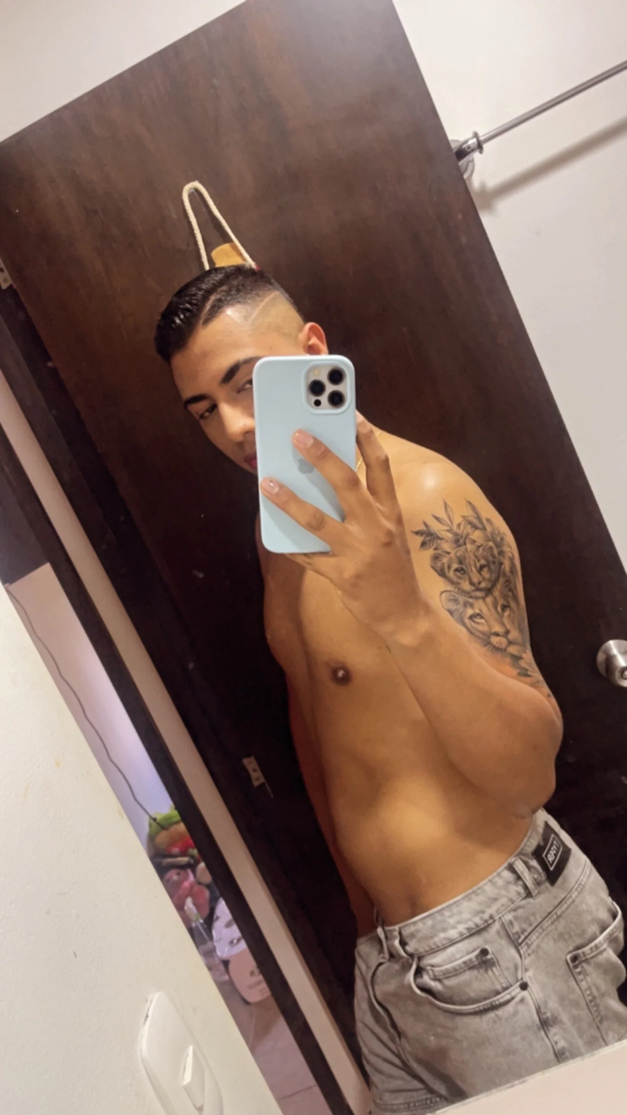 XXX Porn Photo of Nude Thomass_0 10