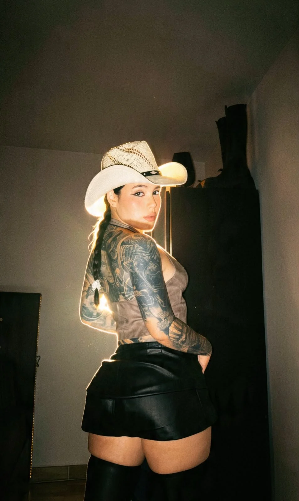 XXX Porn Photo of Nude sweett_dirty 49