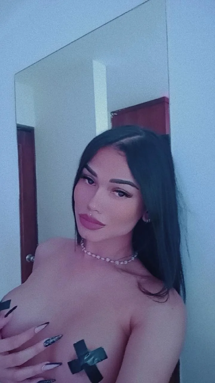 XXX Porn Photo of Nude alee_lenoxx 51