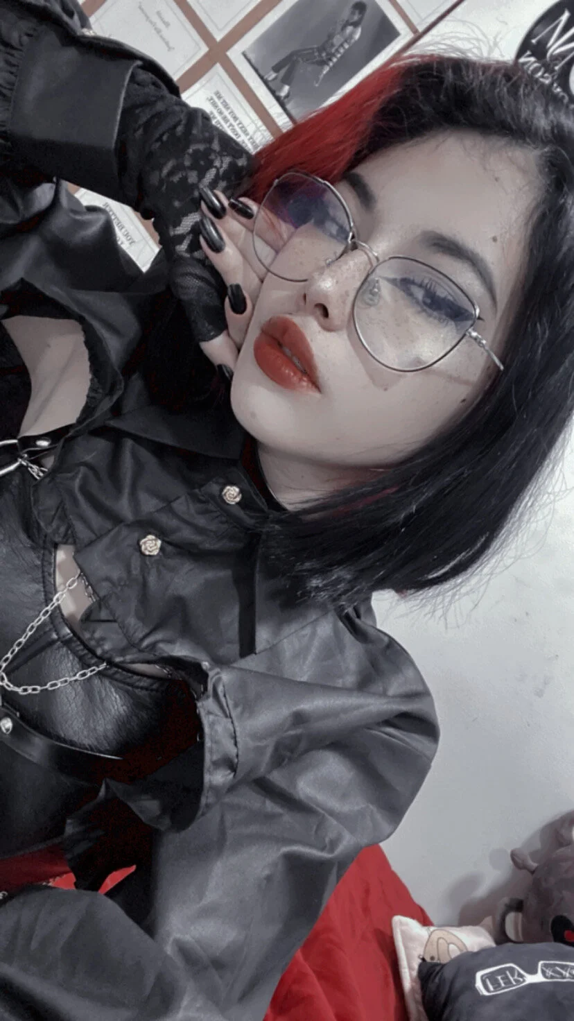XXX Porn Photo of Nude neo_vampy 1