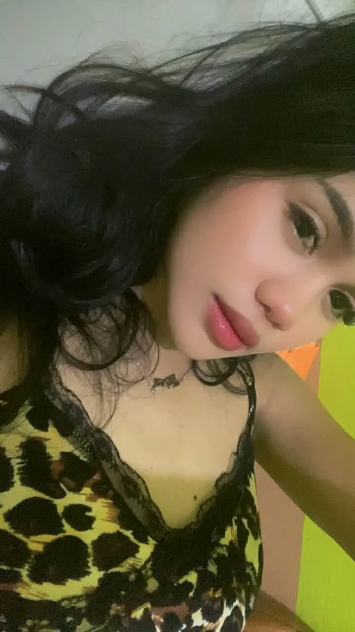 XXX Porn Photo of Nude Ms_SultrySallyyxx 3