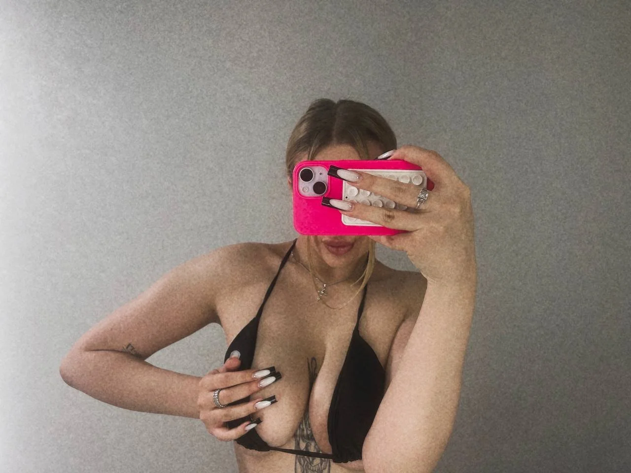 XXX Porn Photo of Nude Emma__Leee 24