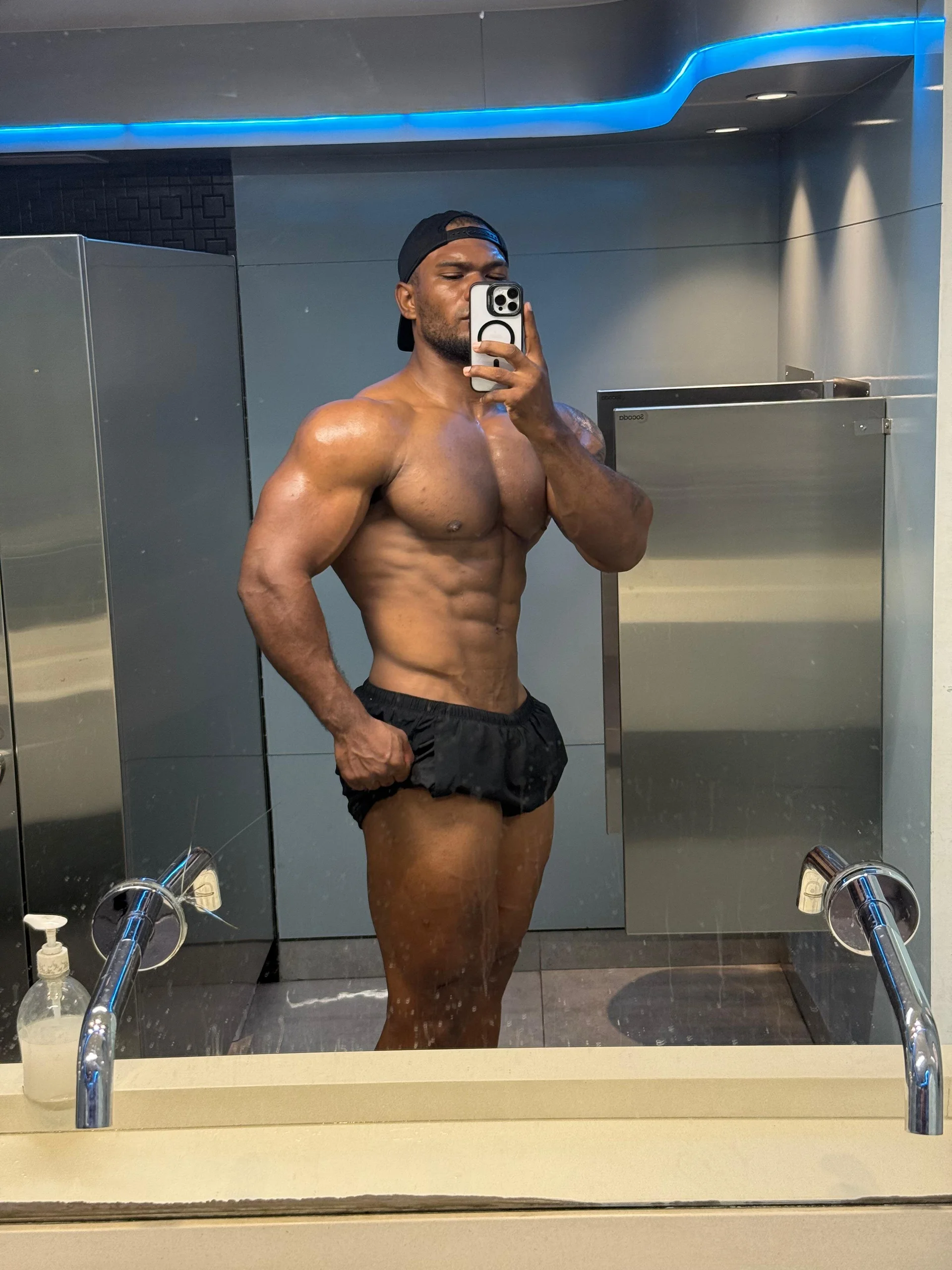 XXX Porn Photo of Nude Tyler_Waka01 27