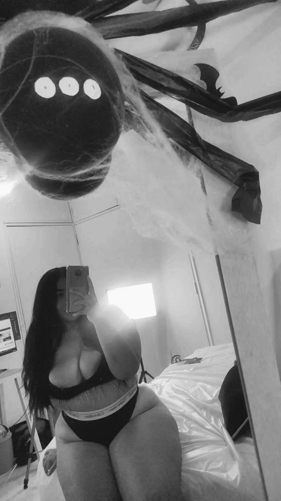 XXX Porn Photo of Nude EmmadaSilva 1