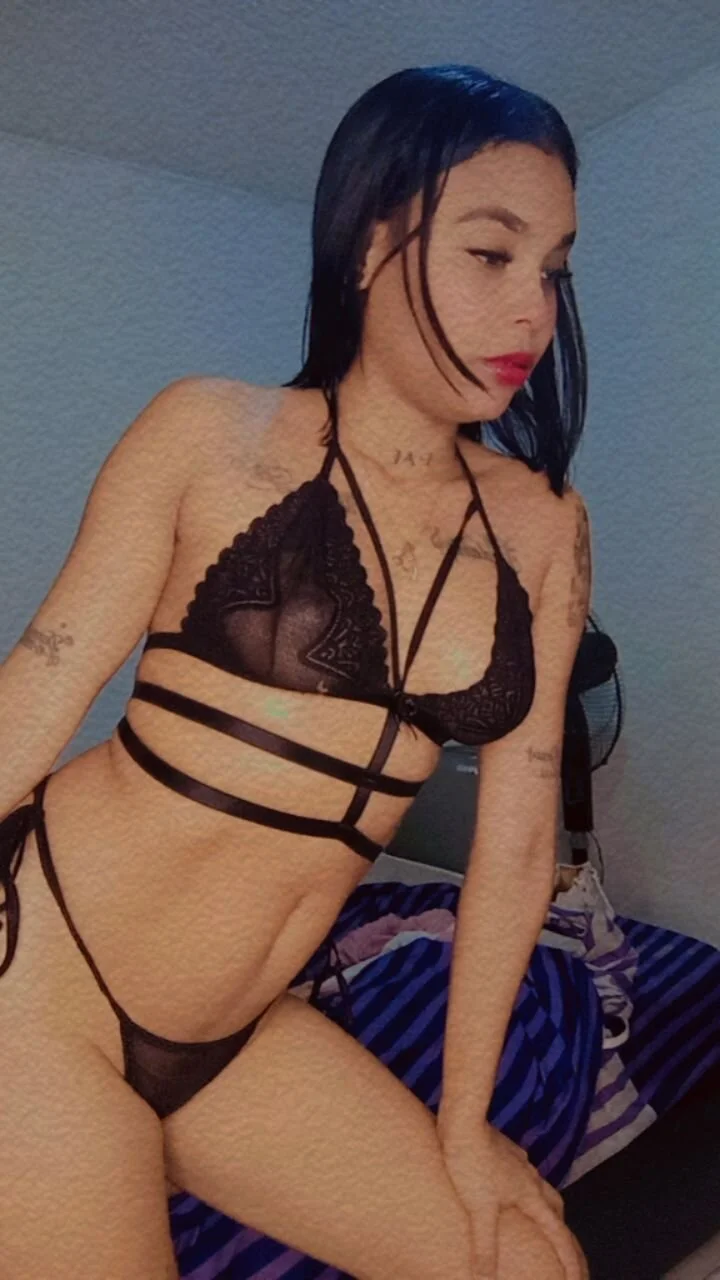 XXX Porn Photo of Nude wild_little_bitch2026_x 4