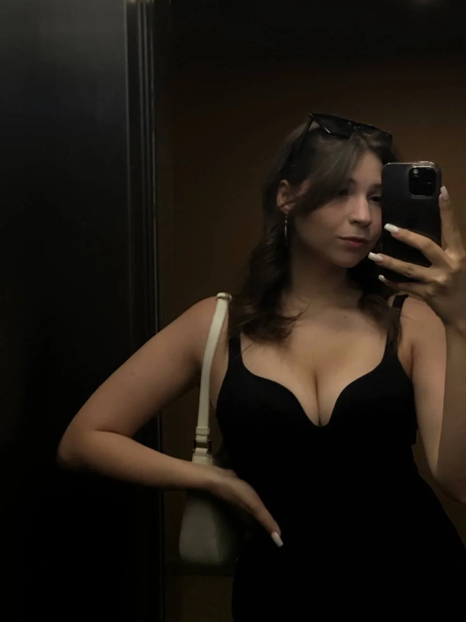 XXX Porn Photo of Nude Beg_me_now 10