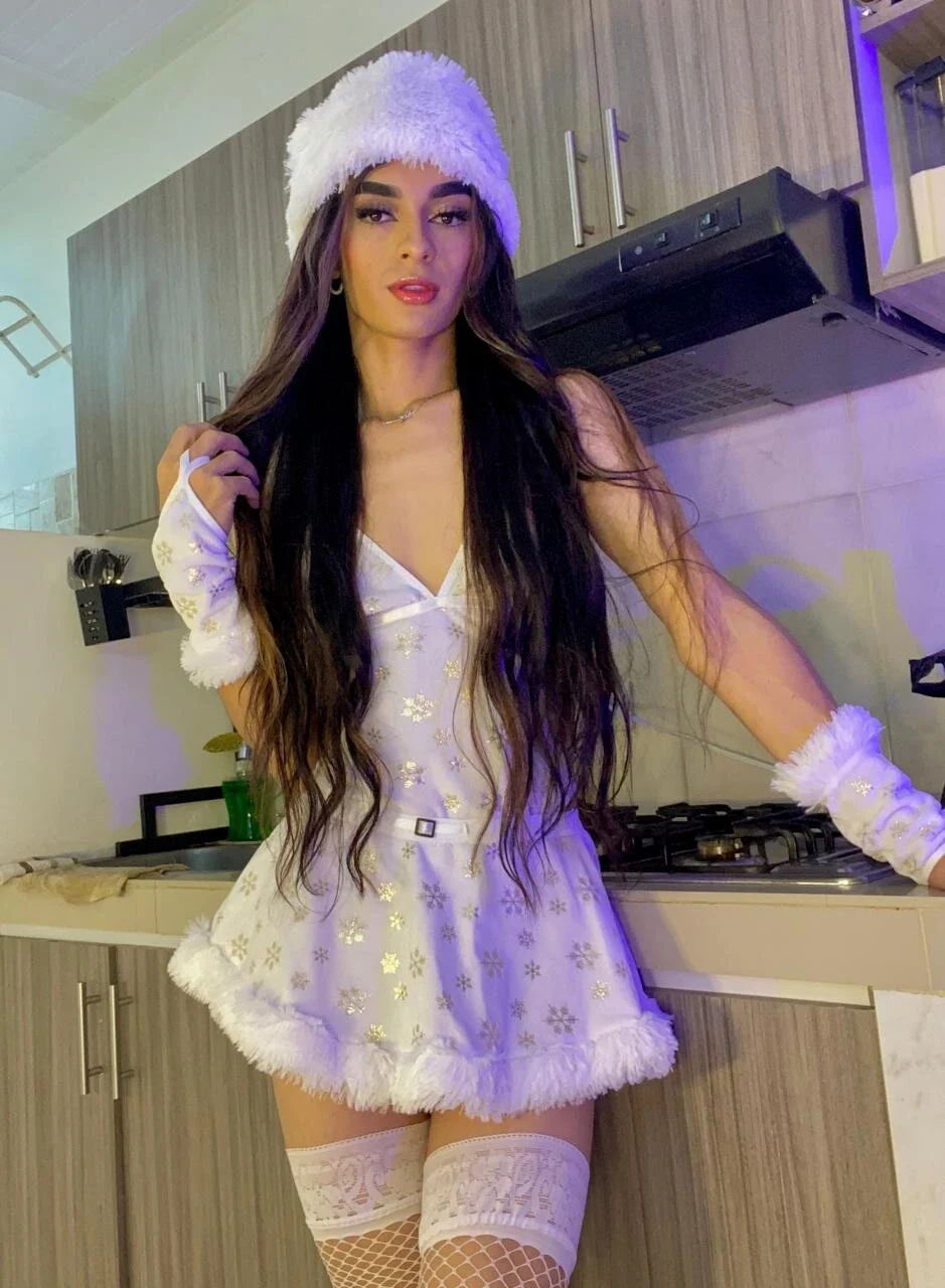 XXX Porn Photo of Nude isa-gomez 3