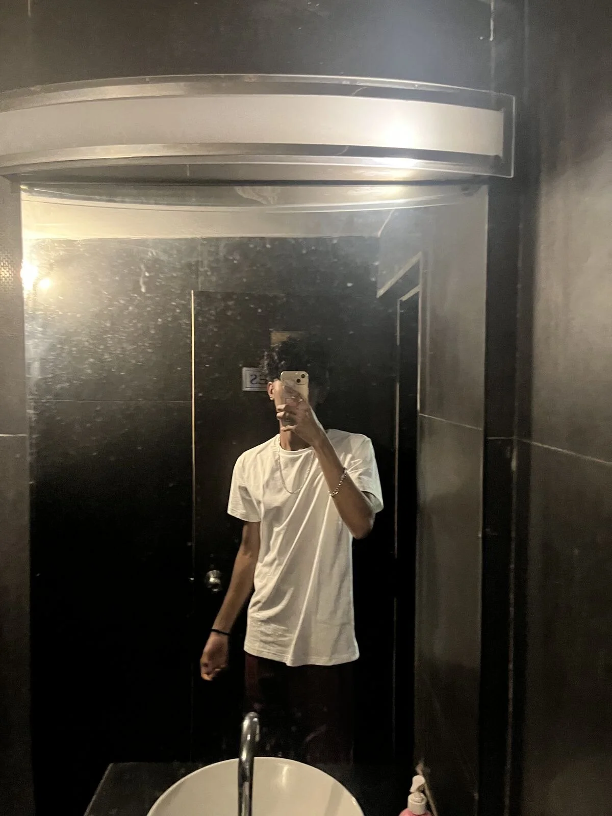 XXX Porn Photo of Nude Kenneth_bb 2