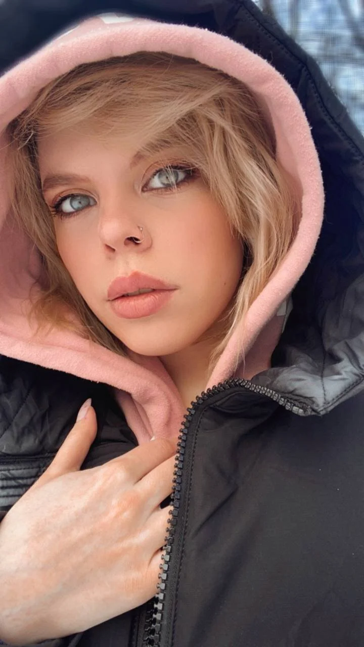 XXX Porn Photo of Nude milky__way__ 5
