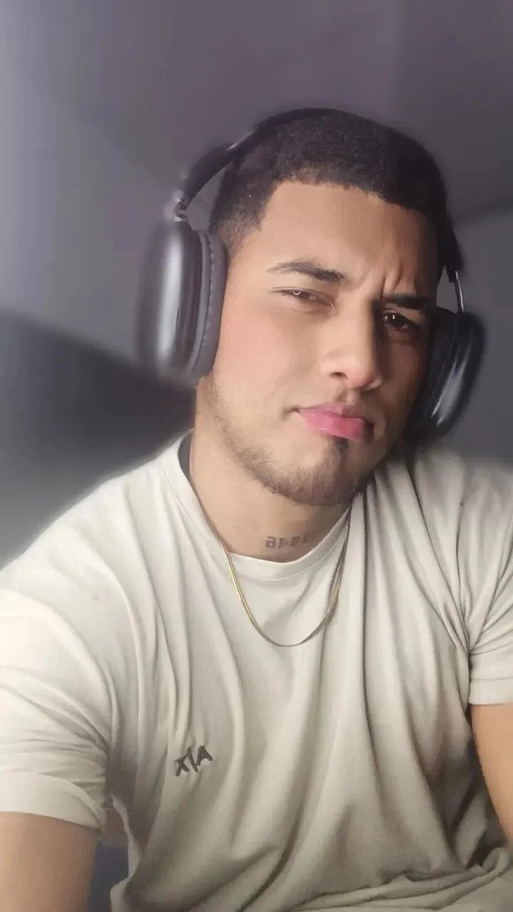 XXX Porn Photo of Nude evan_hardy 28