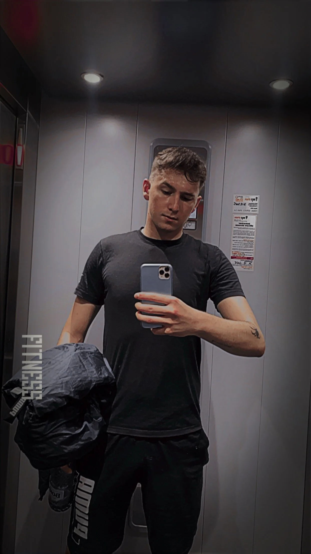 XXX Porn Photo of Nude its_johnny_xo 1