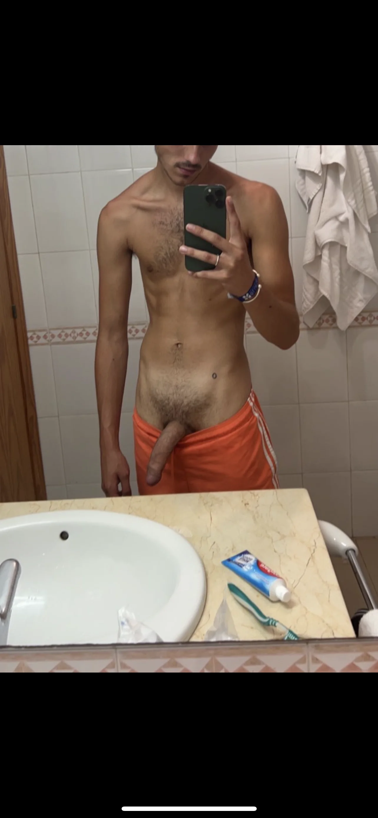 XXX Porn Photo of Nude yungn-hung 1