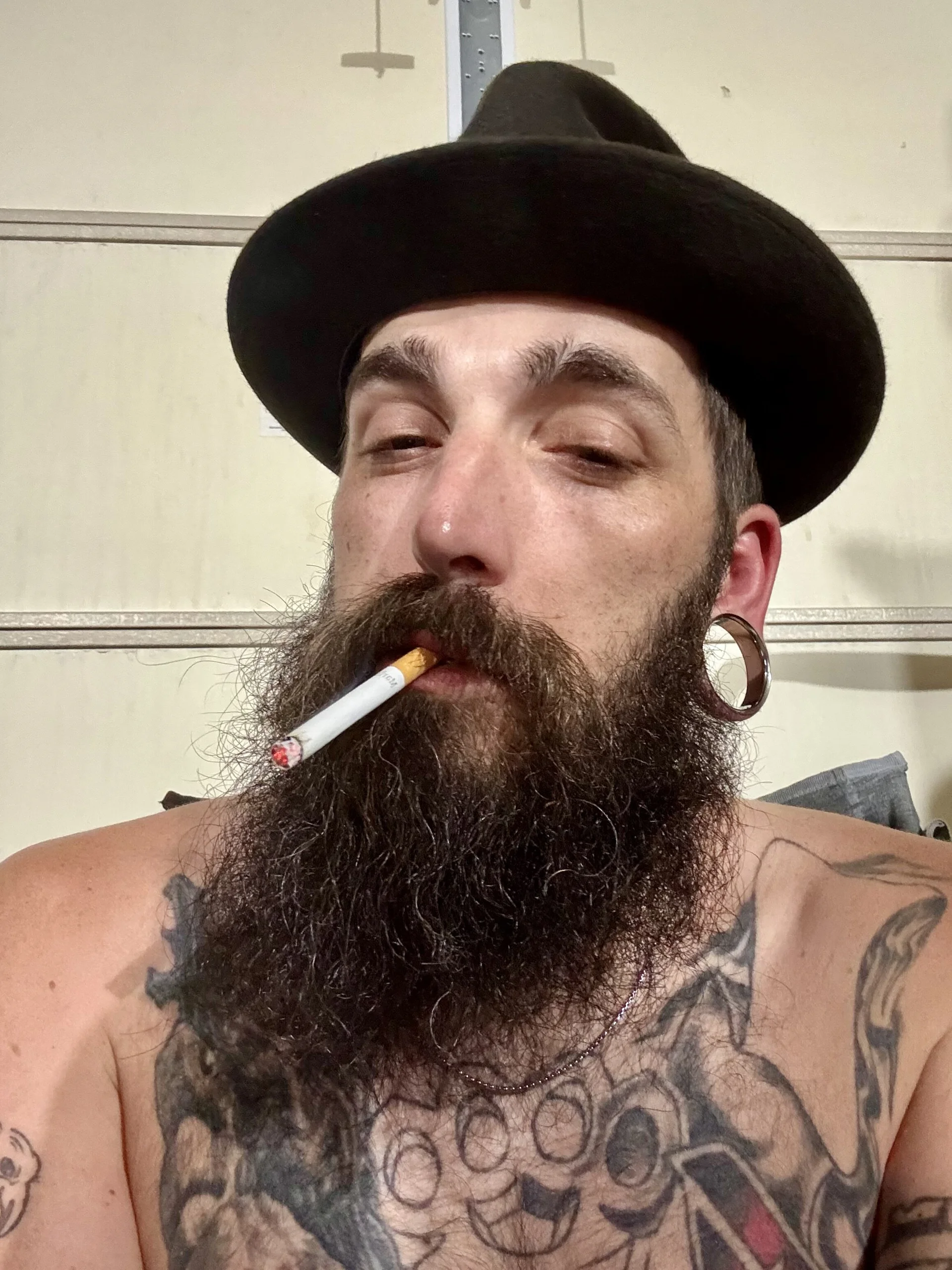 XXX Porn Photo of Nude ScottyBighorn 11