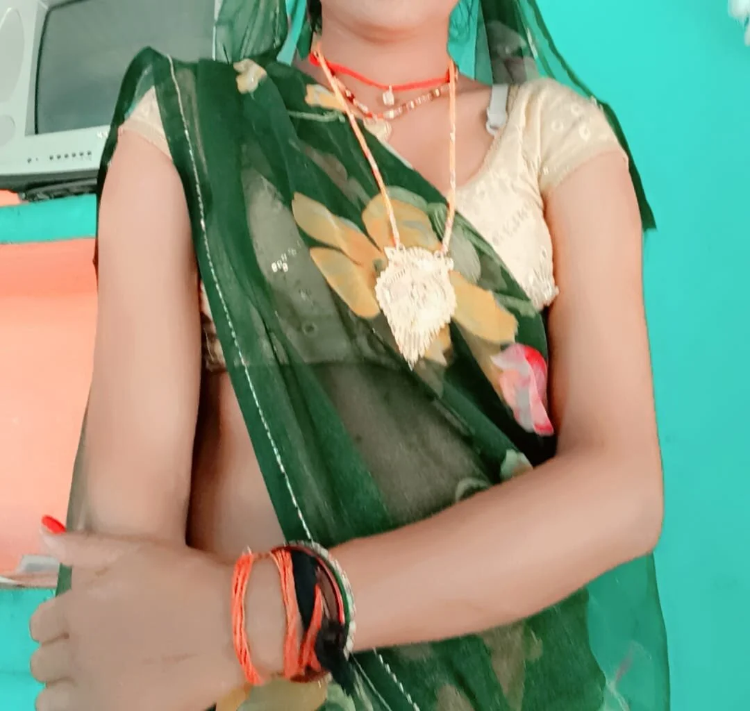 XXX Porn Photo of Nude Cute_Pari9 1