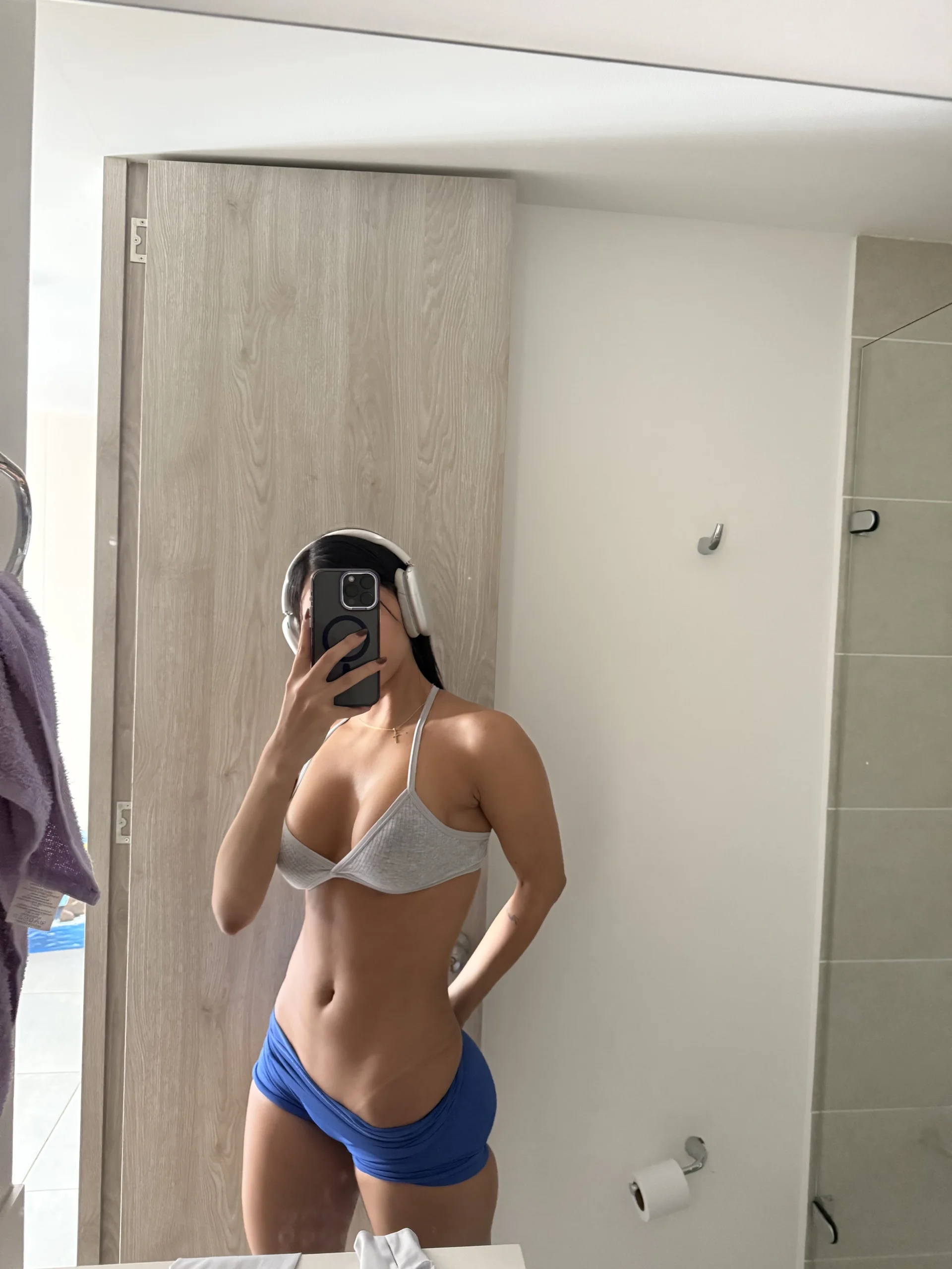 XXX Porn Photo of Nude kendall_ruiz 21