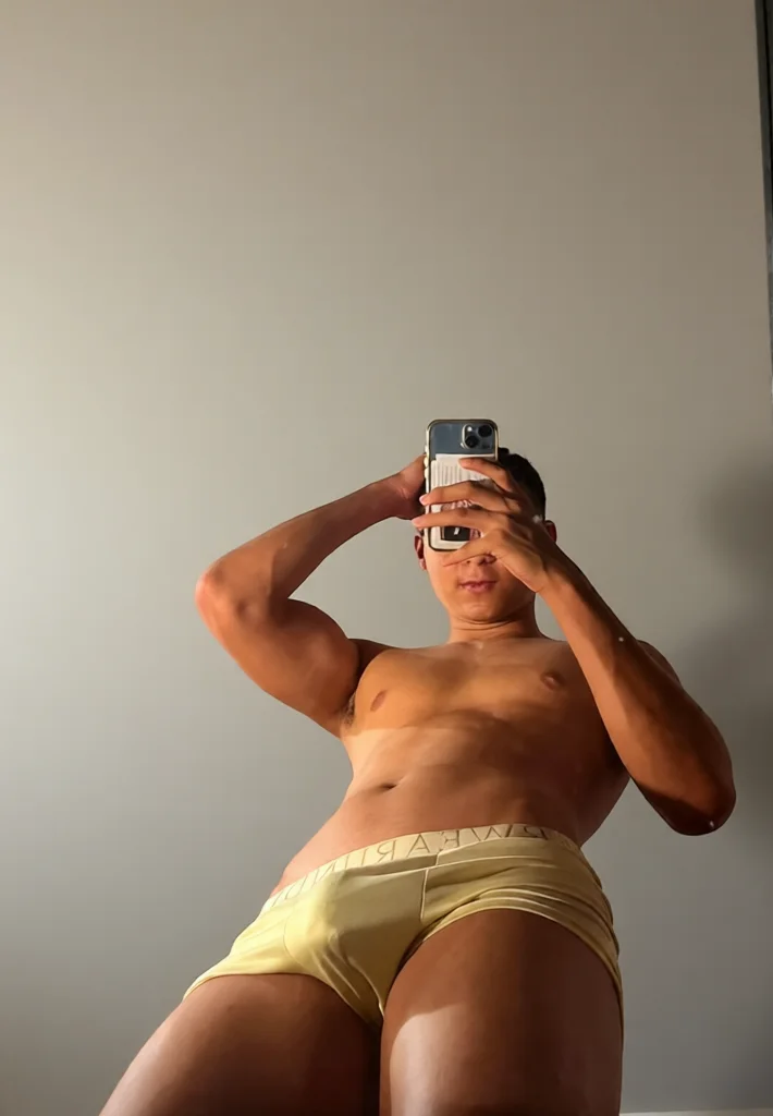 XXX Porn Photo of Nude Aron_LeFeng 5