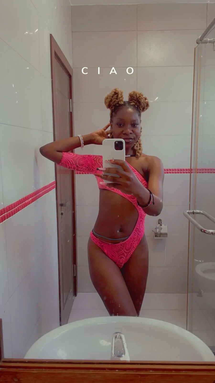 XXX Porn Photo of Nude Sunrise_starr 2