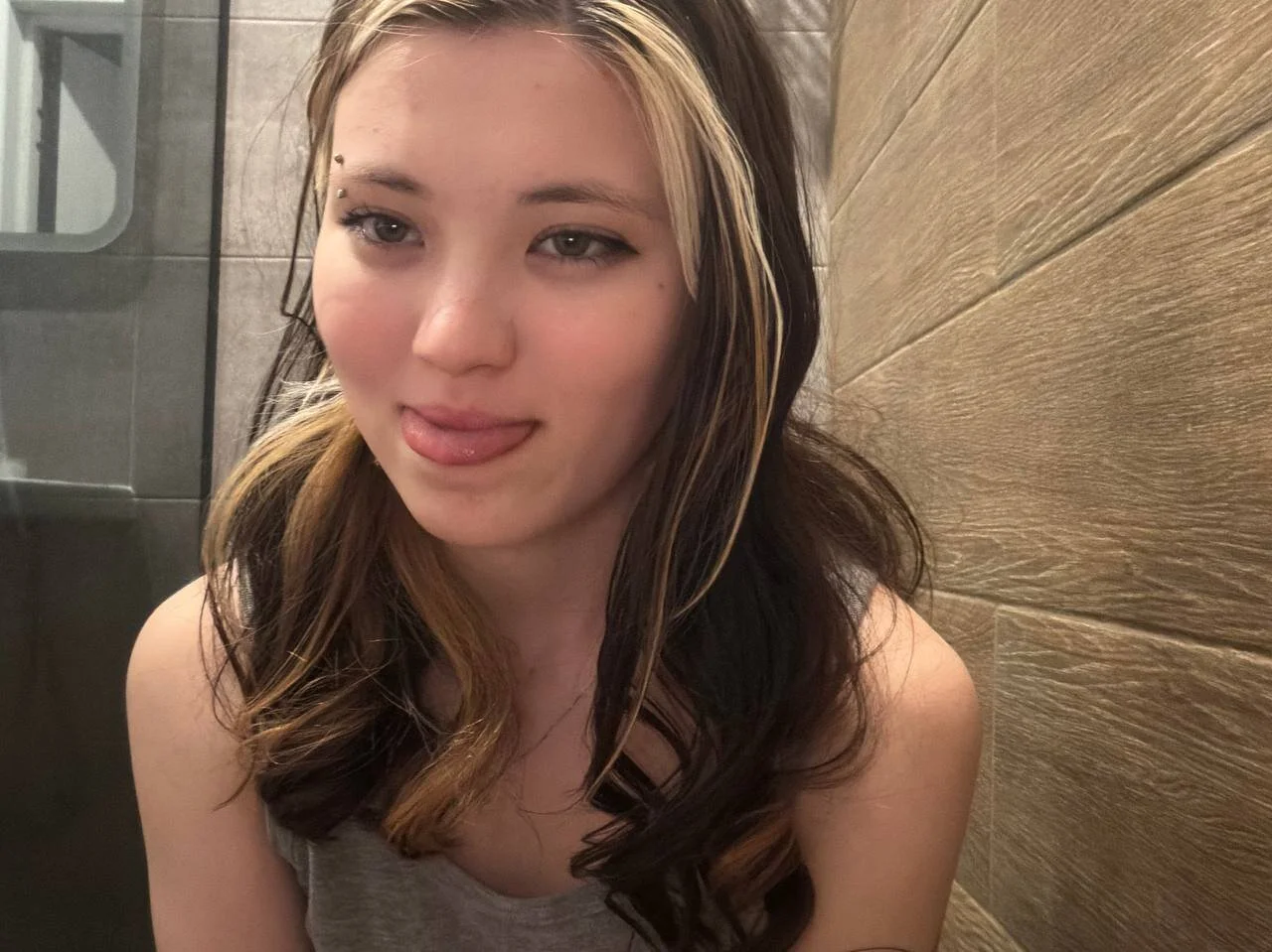 XXX Porn Photo of Nude ShyAkemis 15