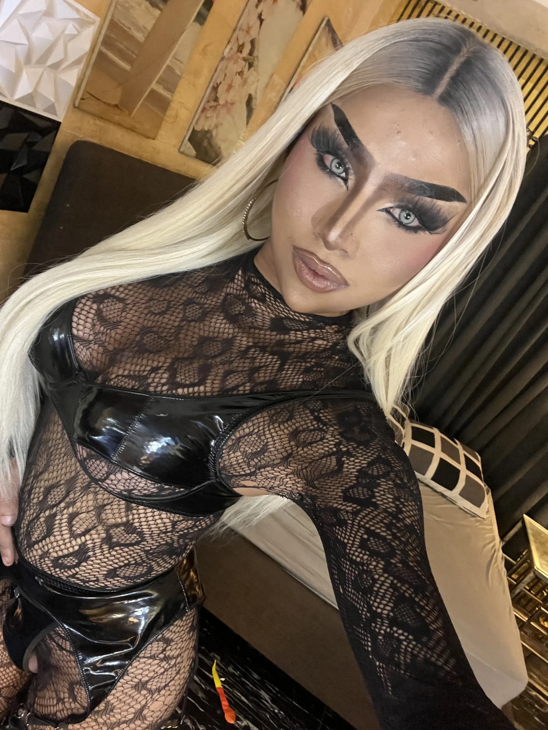 XXX Porn Photo of Nude MassiveCockTrans 7