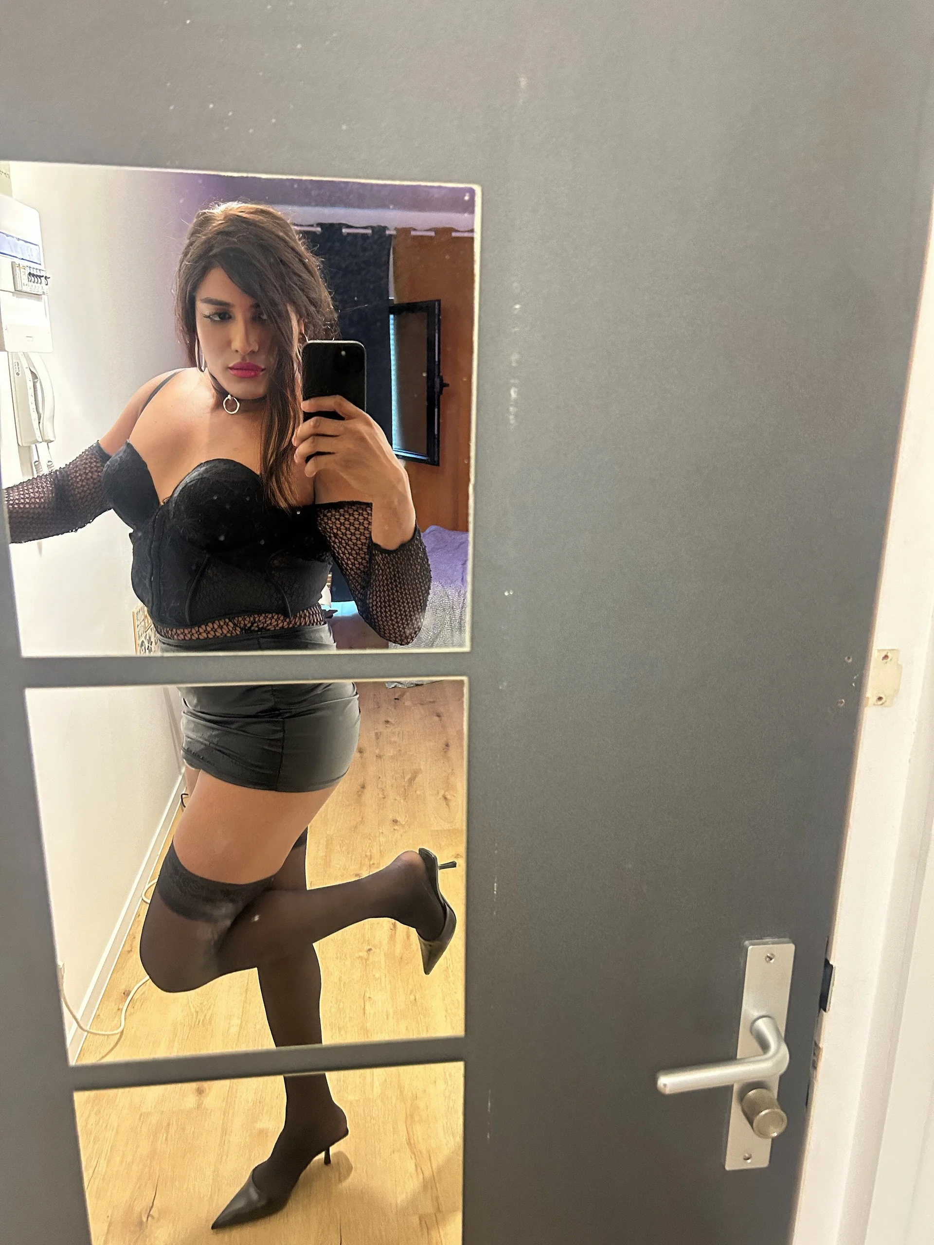 XXX Porn Photo of Nude HotLara24 2
