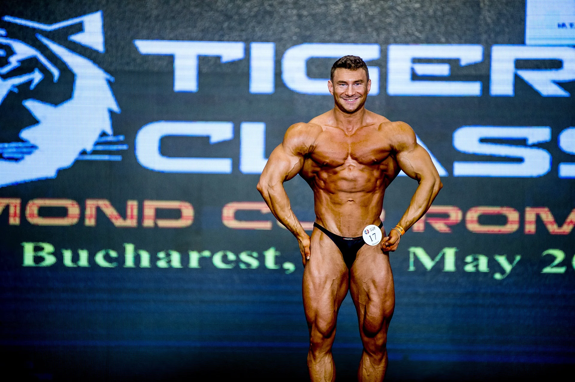 XXX Porn Photo of Nude muscularkevin 11