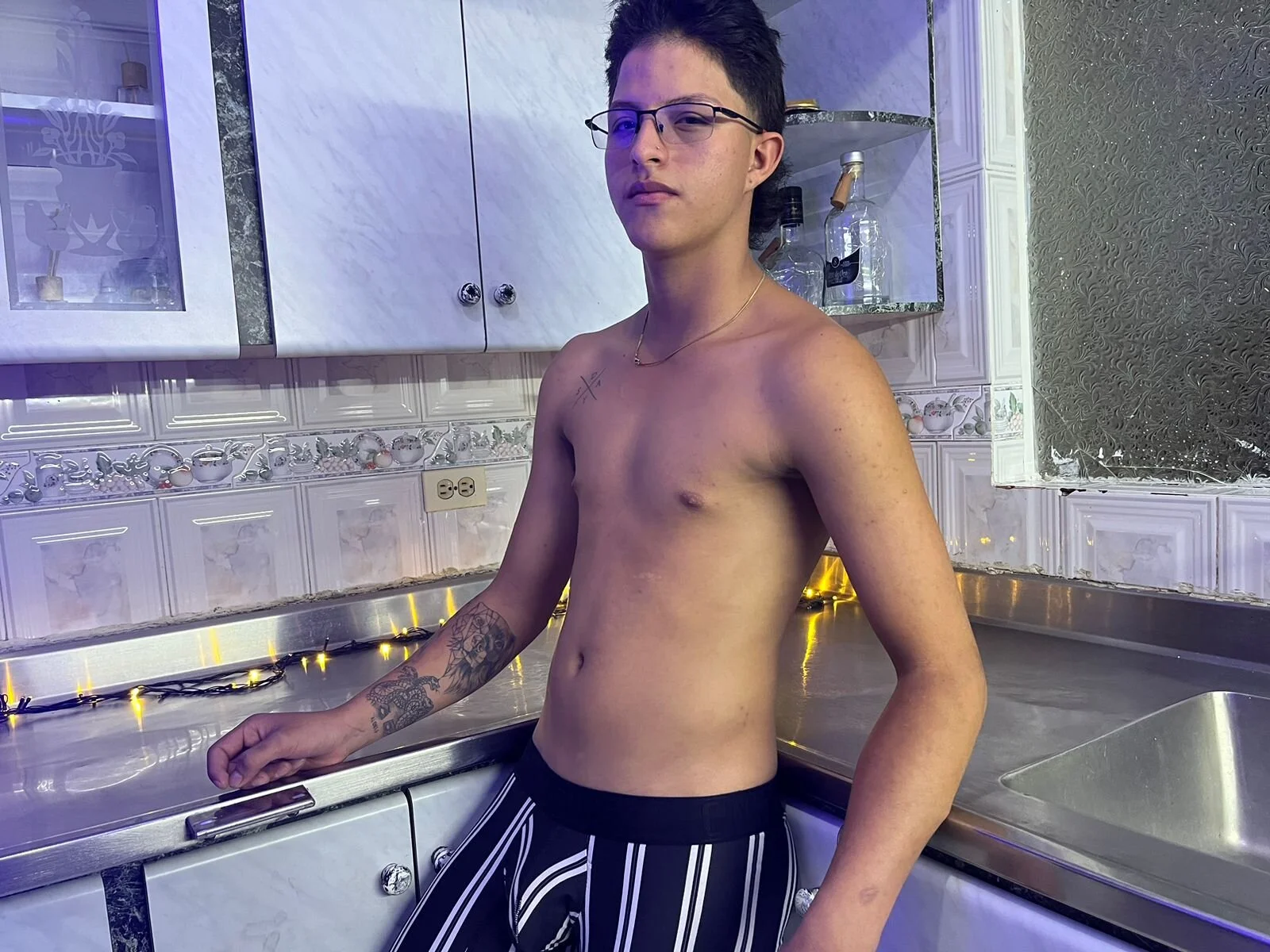 XXX Porn Photo of Nude Enzo_Thomas 4