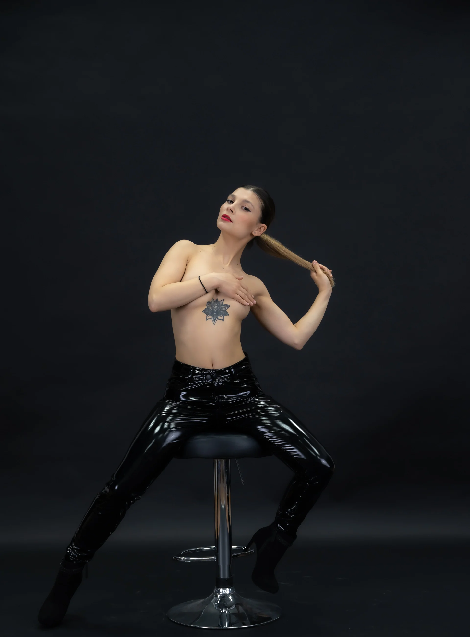 XXX Porn Photo of Nude Sellena_love 29