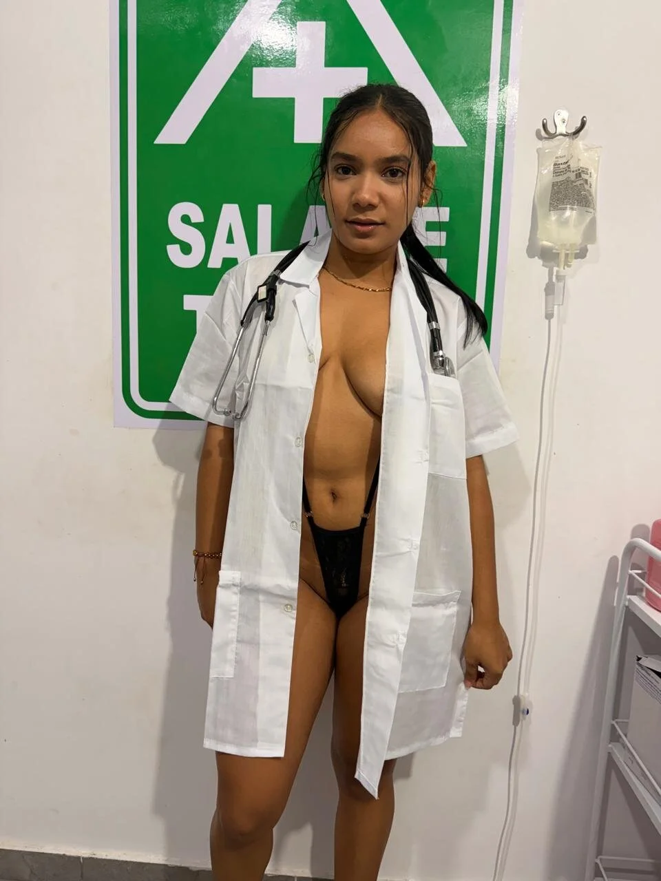 XXX Porn Photo of Nude Kinky_DoctorX 5