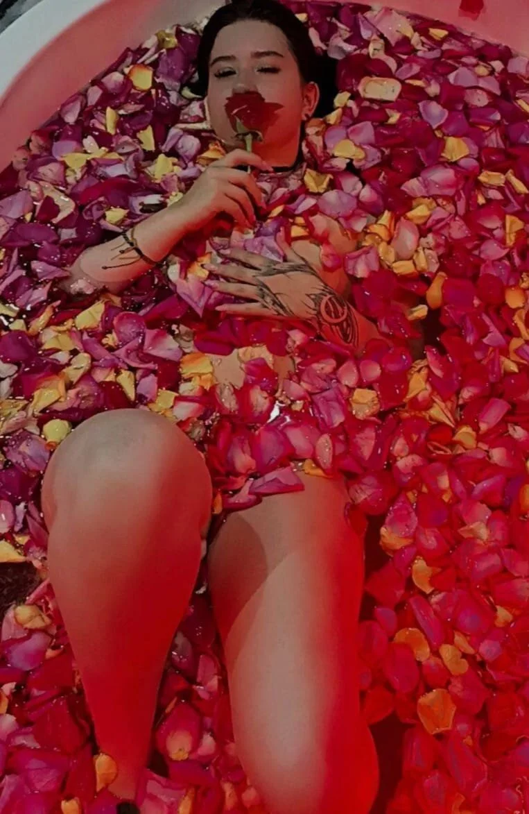 XXX Porn Photo of Nude LunaBiker 2
