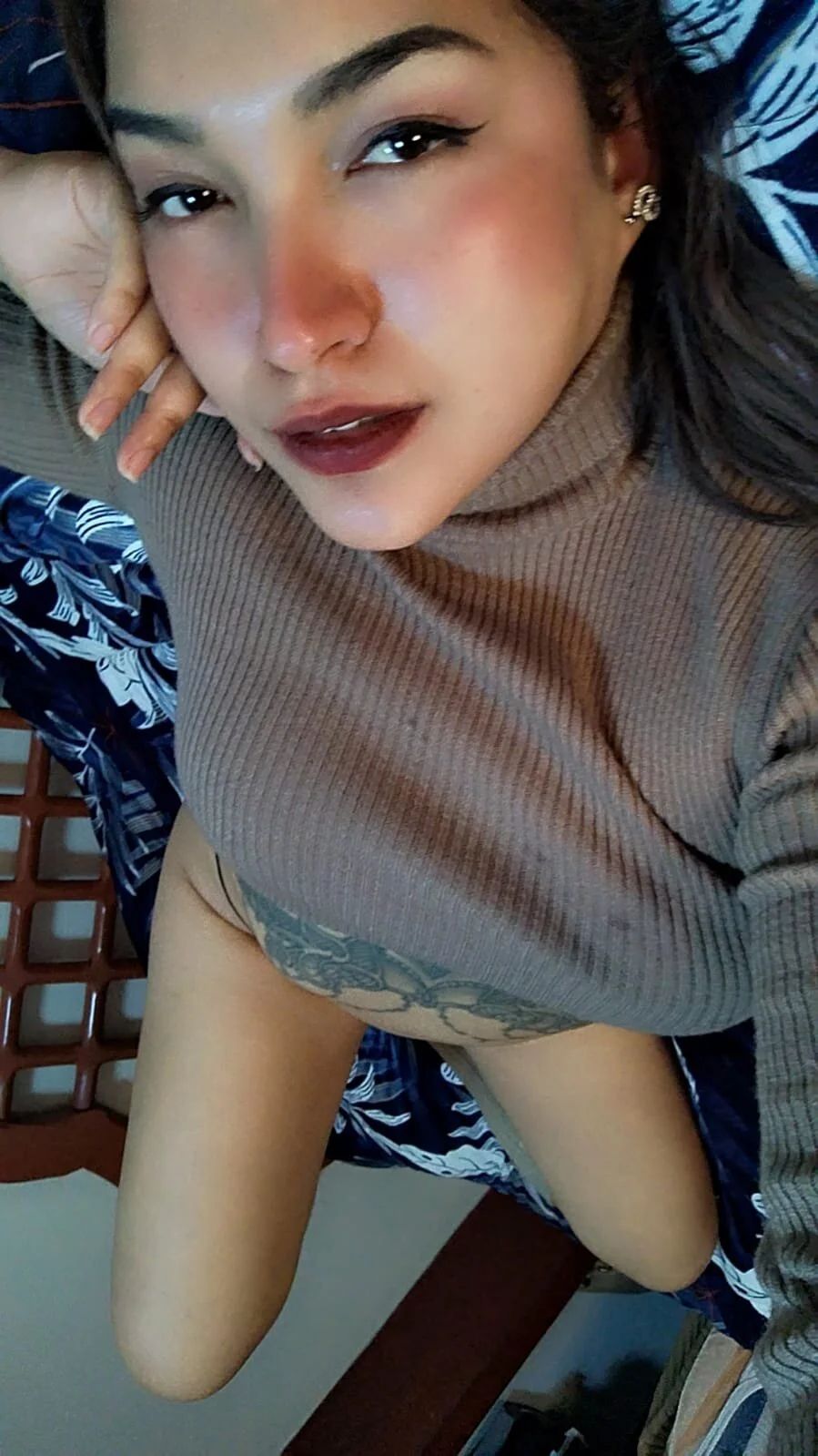 XXX Porn Photo of Nude FallsForHerSmile 5