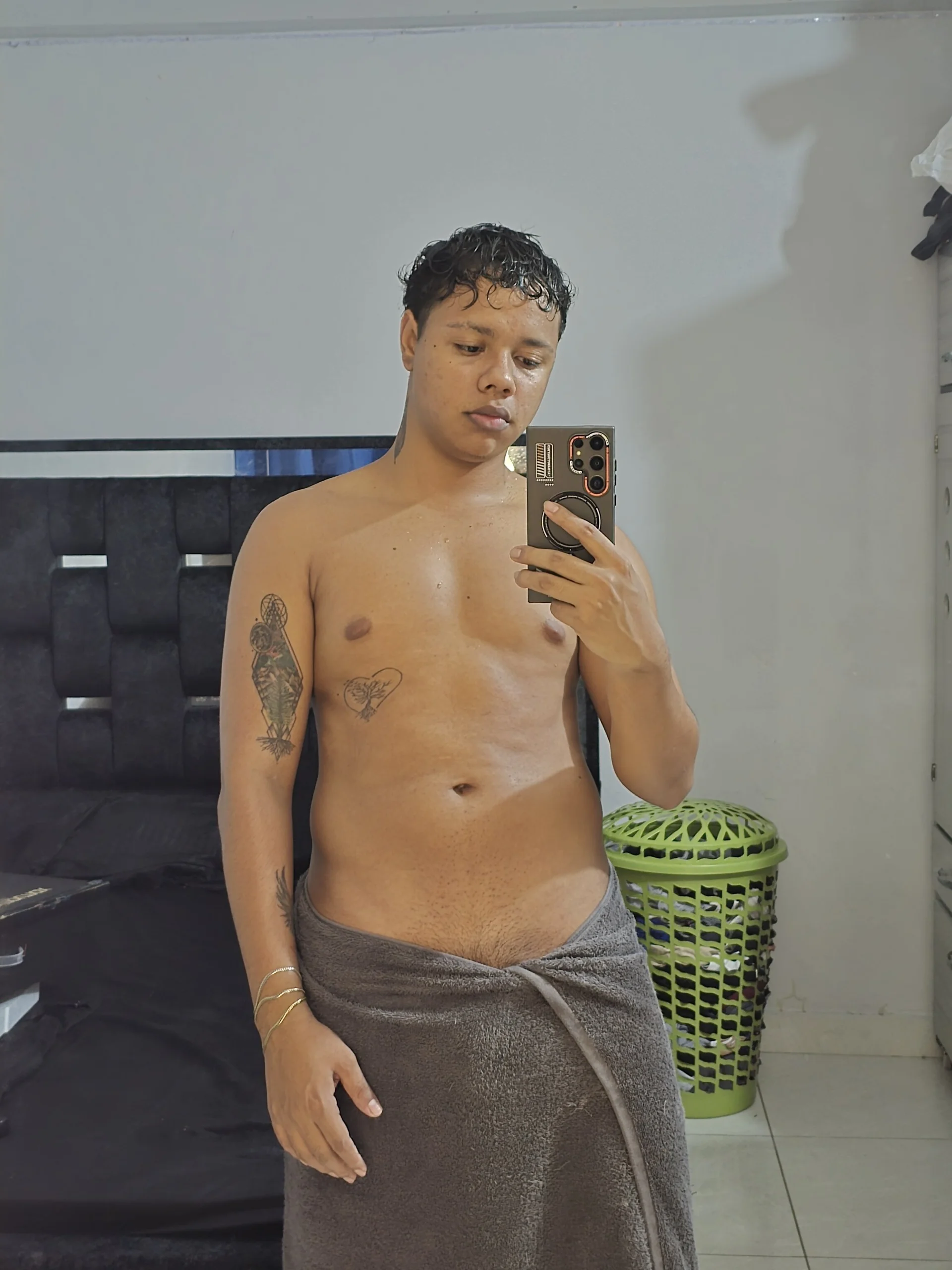 XXX Porn Photo of Nude Robertmiller21 28