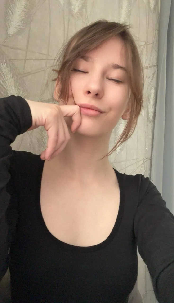 XXX Porn Photo of Nude emmelieflorence 44