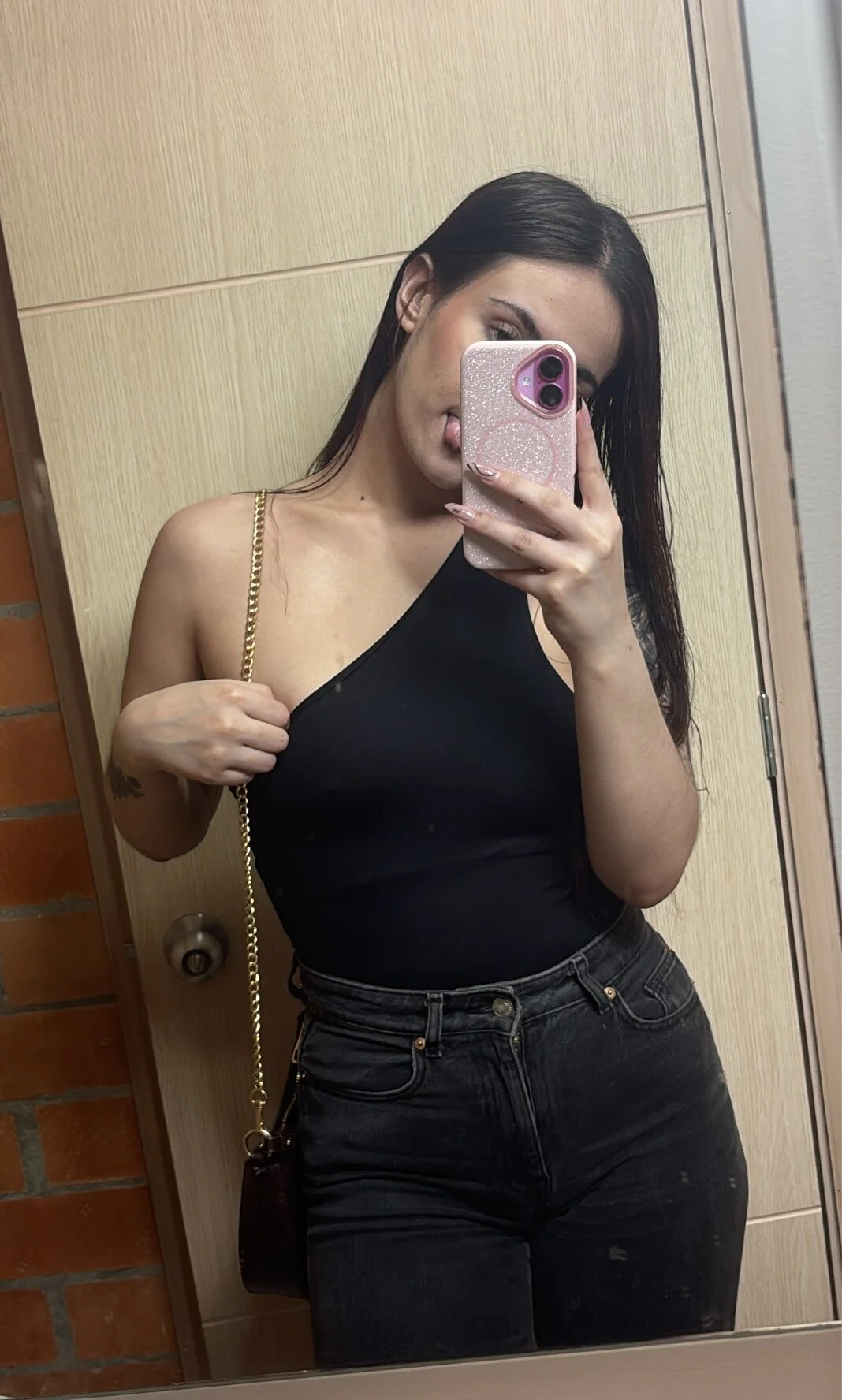 XXX Porn Photo of Nude _celeste__moore 3