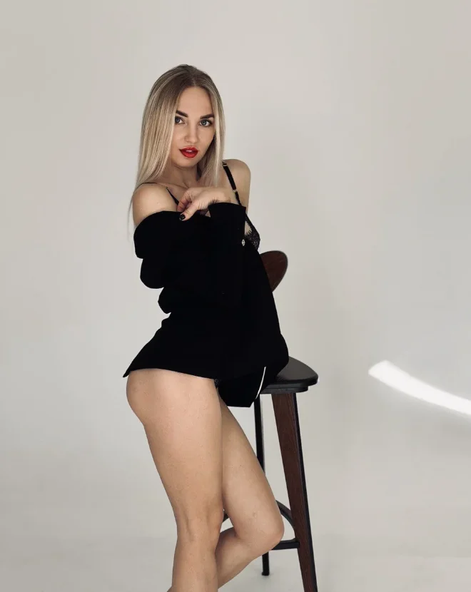 XXX Porn Photo of Nude BabyBeckkky 6