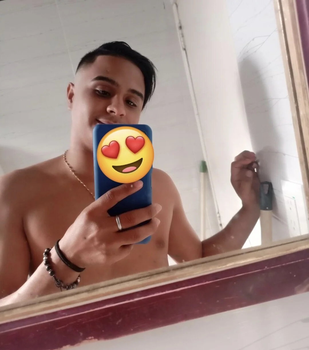 XXX Porn Photo of Nude Timyboys24 5