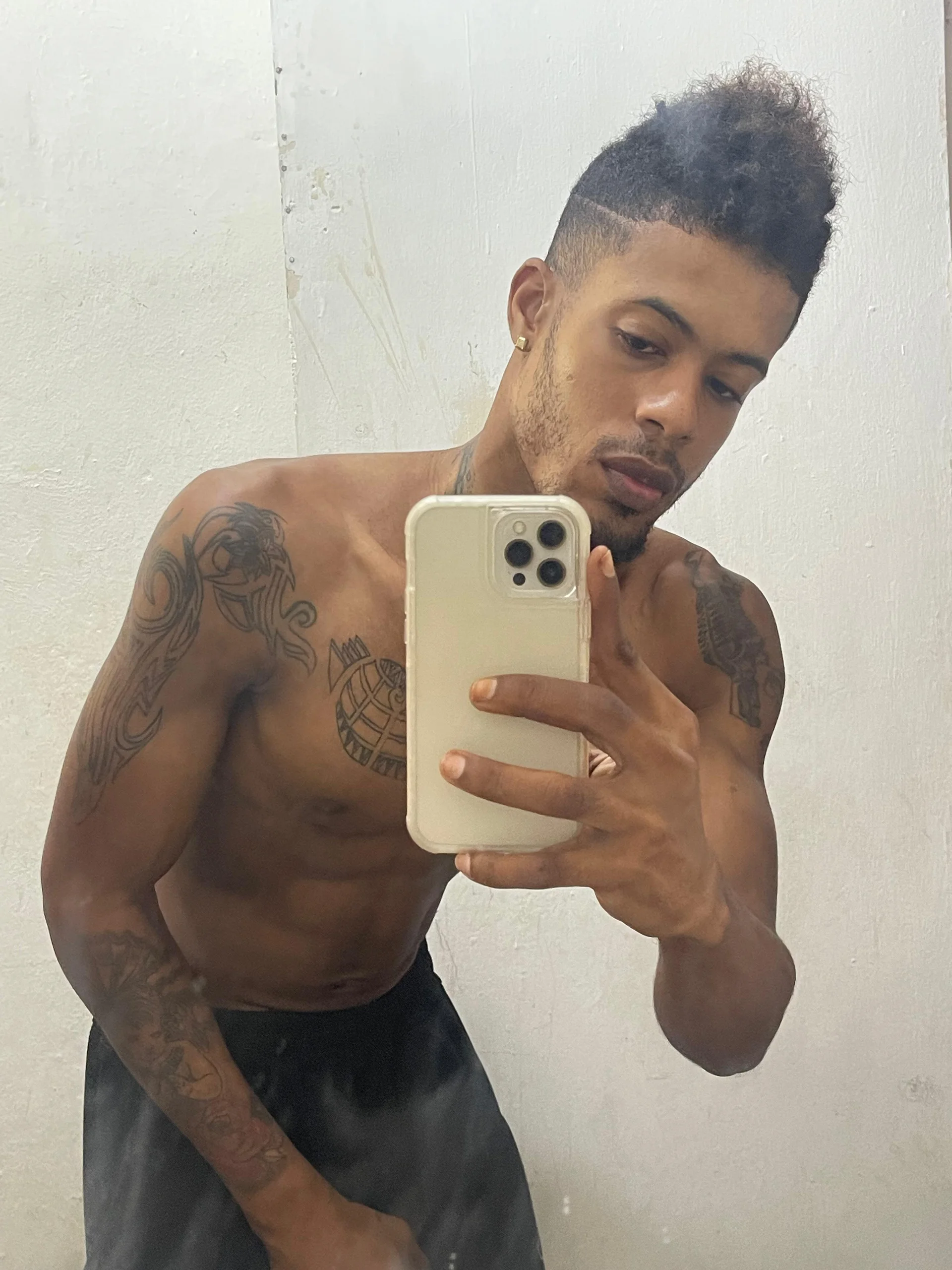 XXX Porn Photo of Nude yensyrd 8